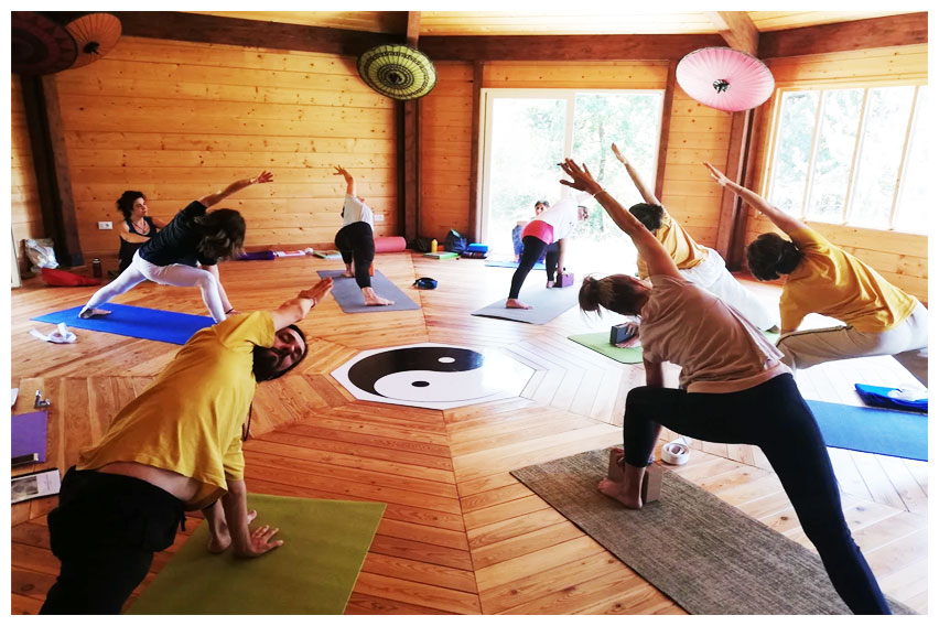 Attività di Yoga e Crescita personale nella Pagoda in legno Rieti